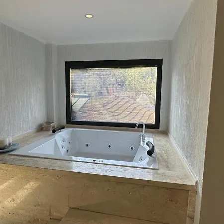 Villa Amethyst Eskiomerler