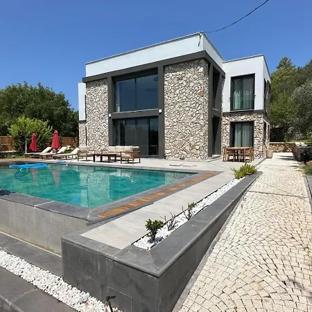 Villa Amethyst